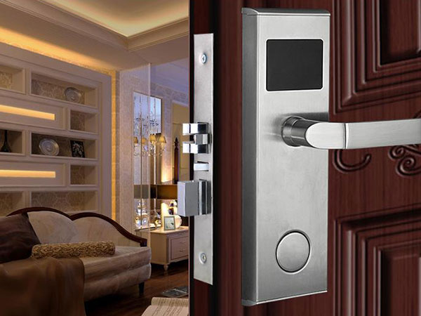 海陵24小时上门开锁公司